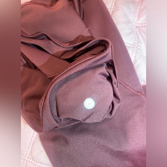 Lululemon legging - Picture 5 of 5